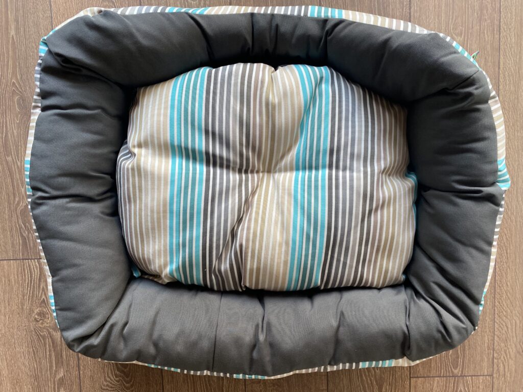 Caadoog cuccia rettangolare con bordi cuscino per cani e gatti